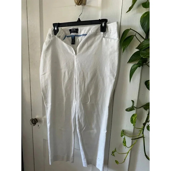 Apt 9 Modern Women’s size 14 white casual pants - Picture 2 of 7